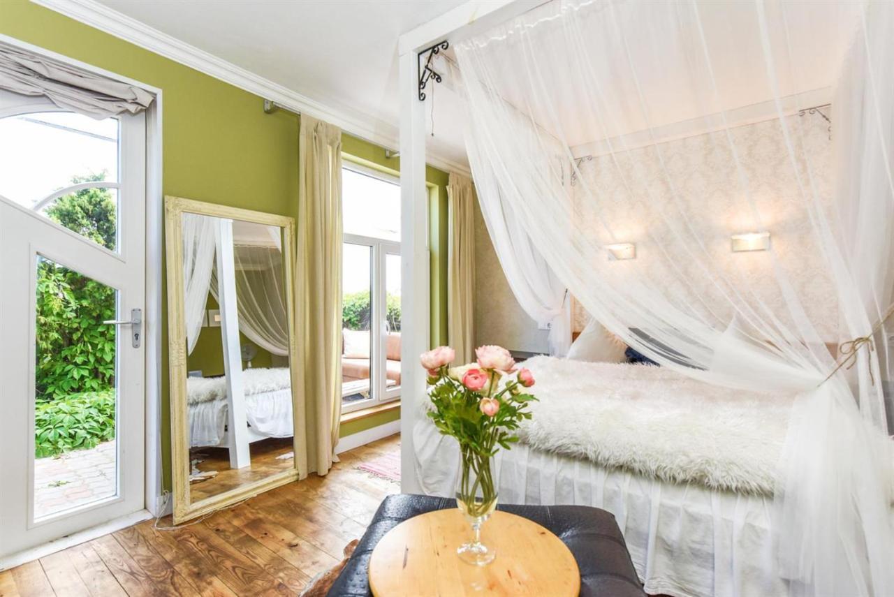 Hotel Spicite Ventspils Esterno foto